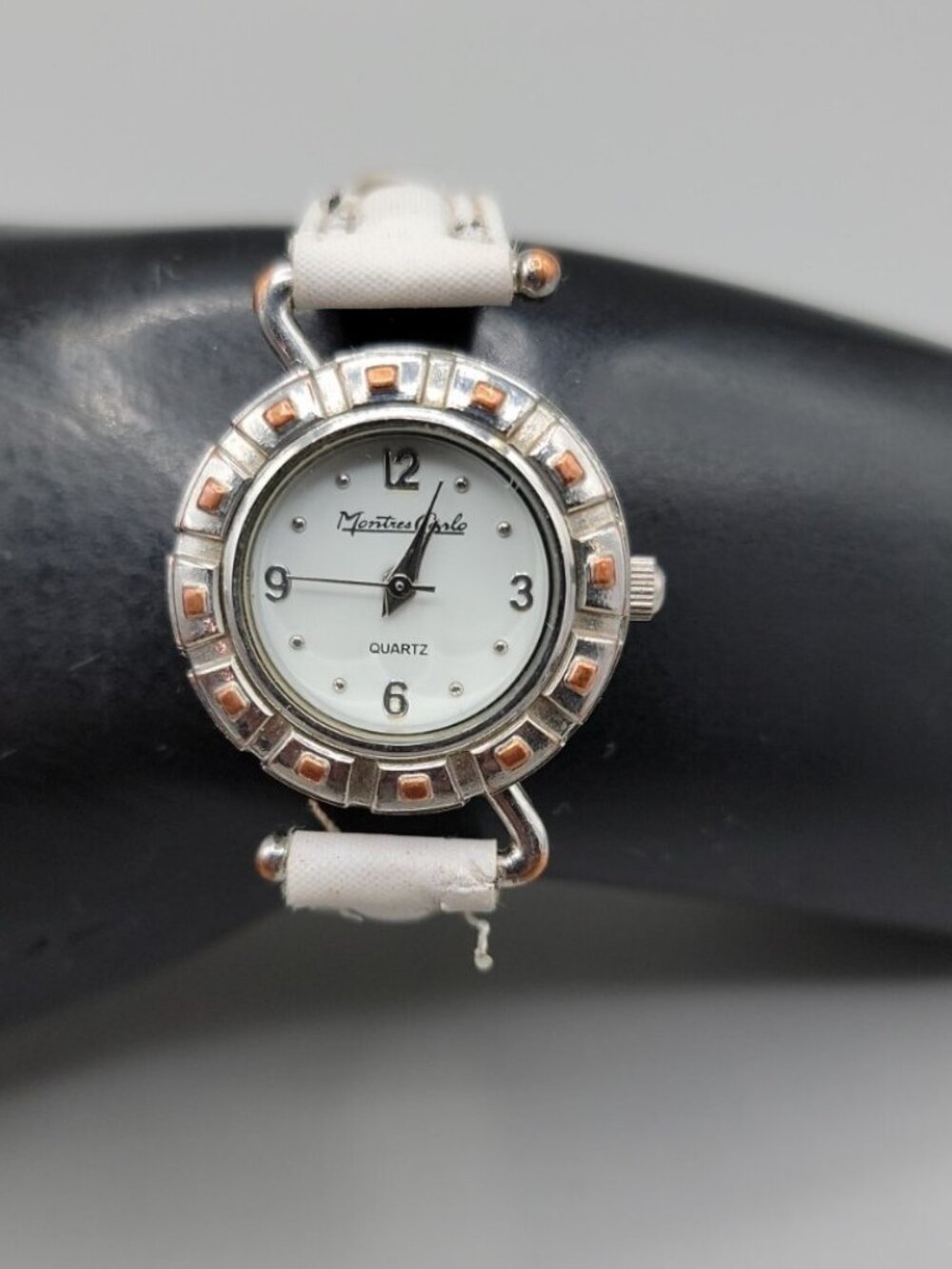 Montres Carlo Ladies Quartz Watch 25mm Dial 6.75" White Leather Band 22850